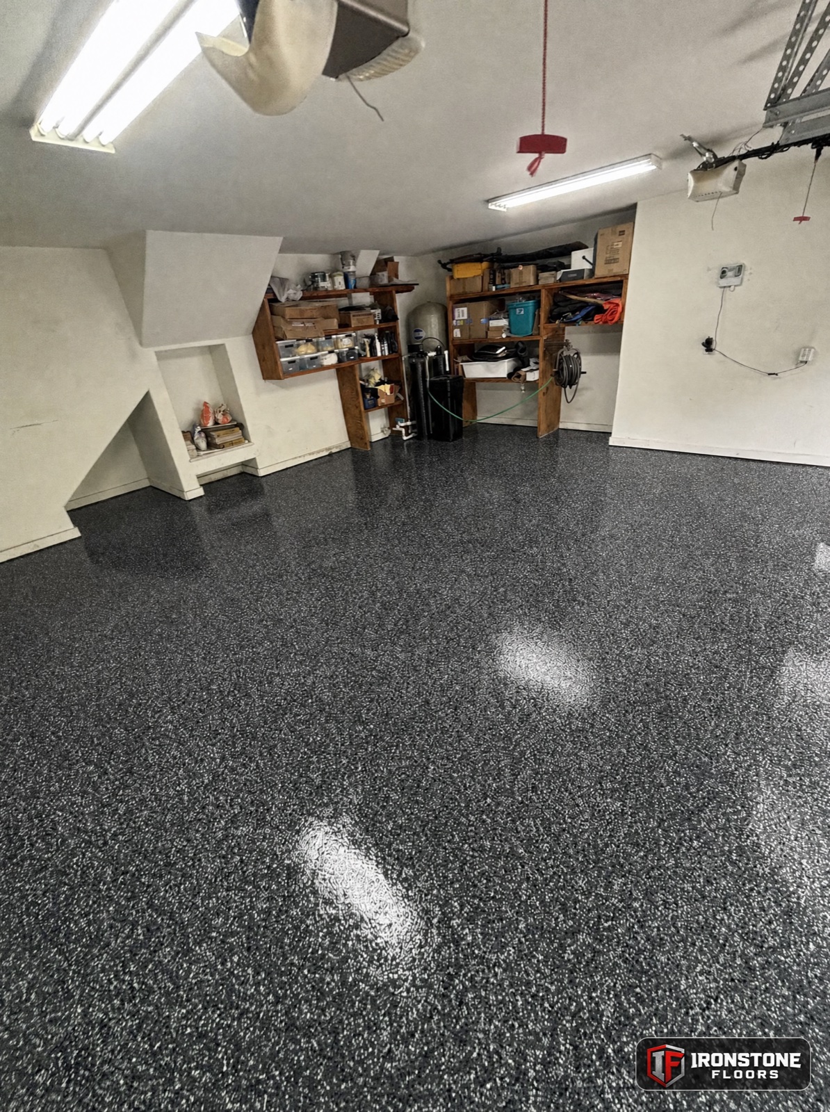 Salt & Pepper flake garage floor